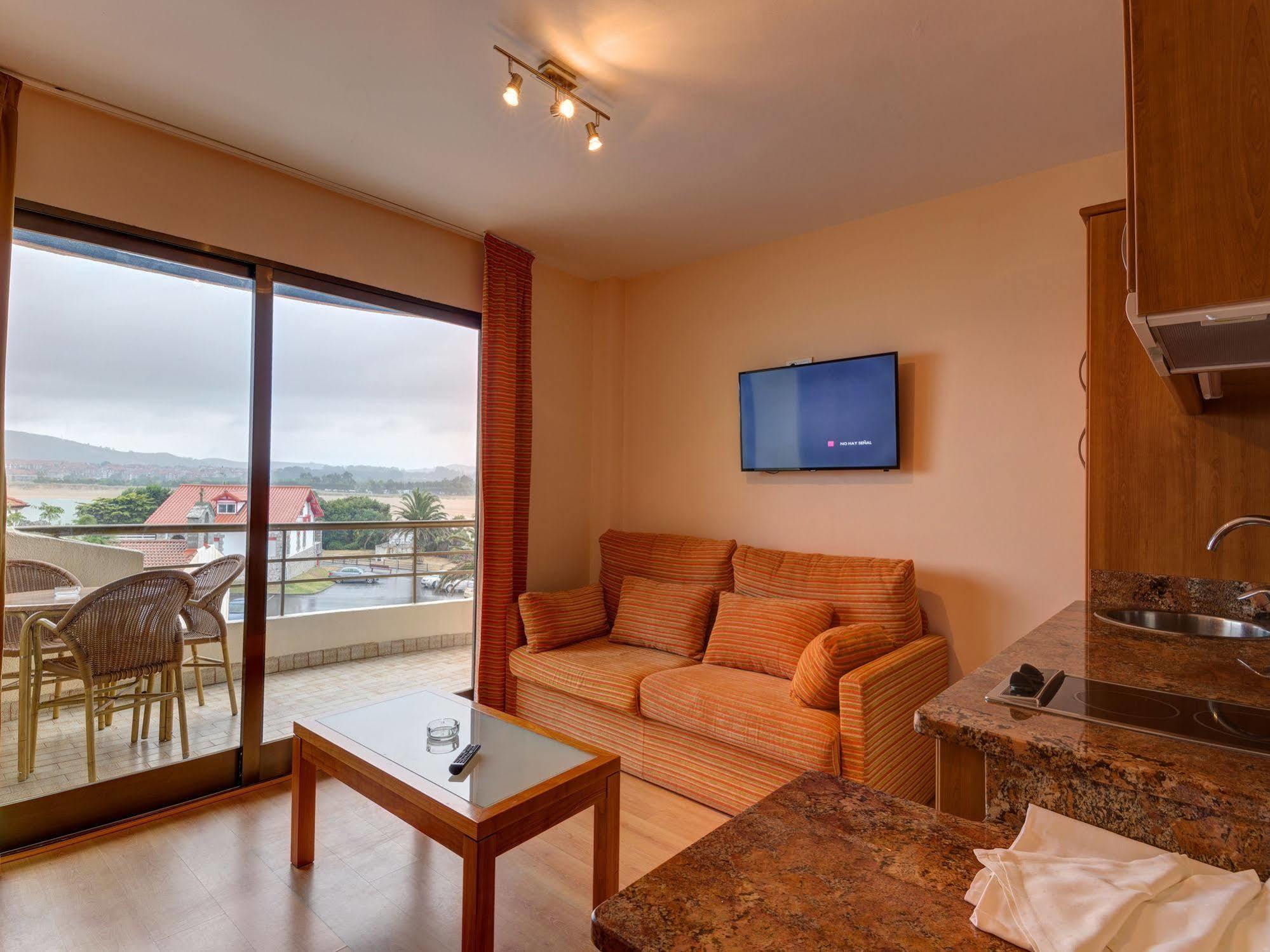 Apartamentos Astuy Isla Exterior photo